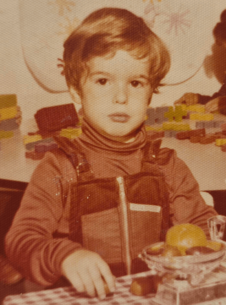 gregorygutierez-vers-1979.png gregorygutierez-vers-1979.png